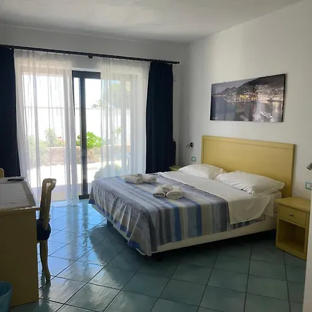 Konukevi Residenz E Ristorante Da Mimi 3*