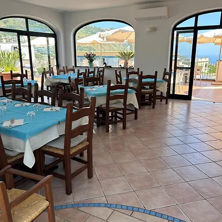 Residenz E Ristorante Da Mimi Гостевой дом Форио