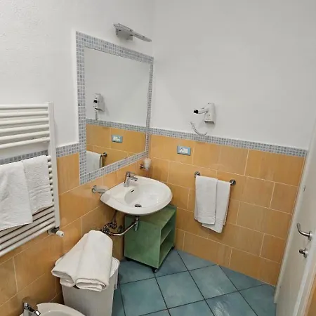 Residenz E Ristorante Da Mimi 게스트하우스 3*
