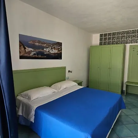 게스트하우스 Residenz E Ristorante Da Mimi Forio di Ischia